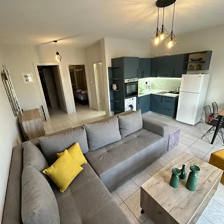 Apartment Moshouse ! 2 Bedrooms Apartment!! Nea Peramos (Macedonia)